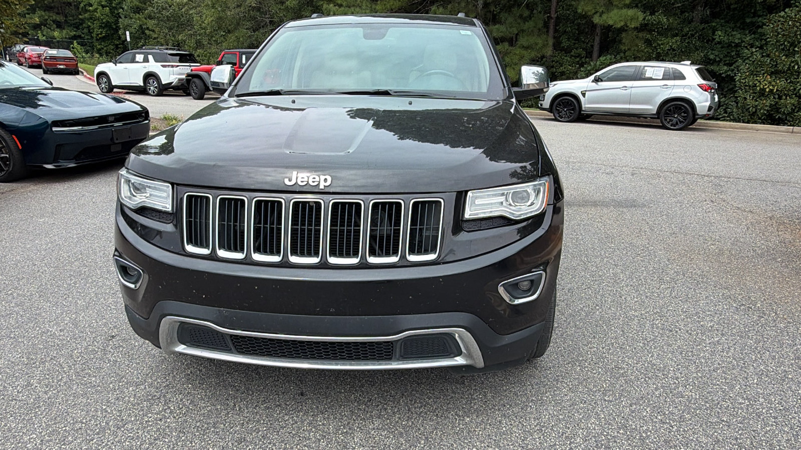 Used 2015 Jeep Grand Cherokee Limited w/ Luxury Group II AWD/4WD image 3
