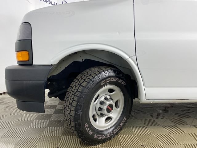 Certified 2022 GMC Savana 2500 w/ Driver Convenience Package image 26