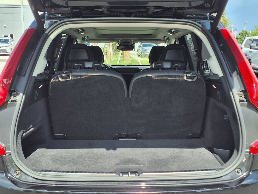 Used 2024 Volvo XC90 B6 Plus AWD/4WD image 18