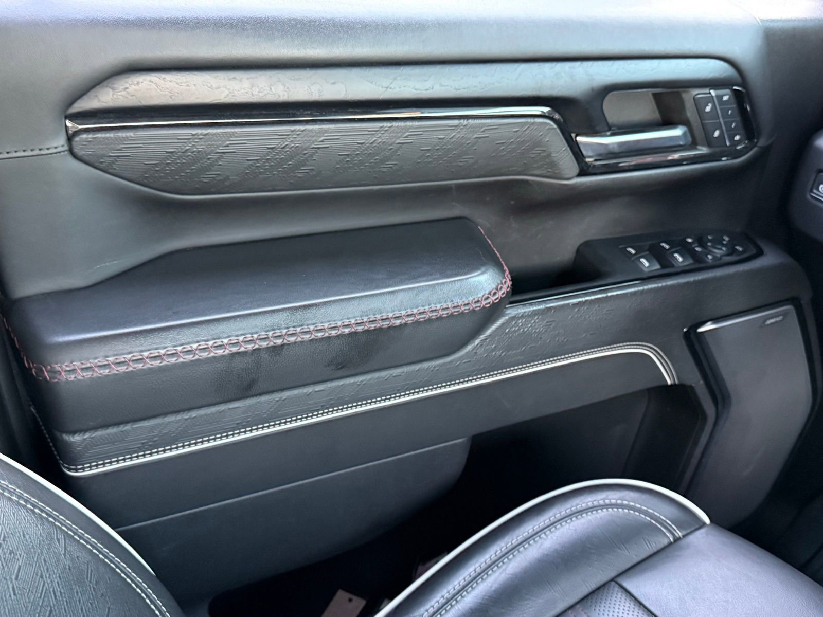 Used 2024 GMC Sierra 2500 AT4X w/ Snow Plow Prep/Camper Package image 37