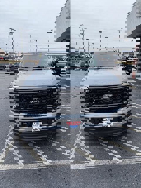 New 2026 Ford F350 Lariat w/ Black Appearance Package image 31