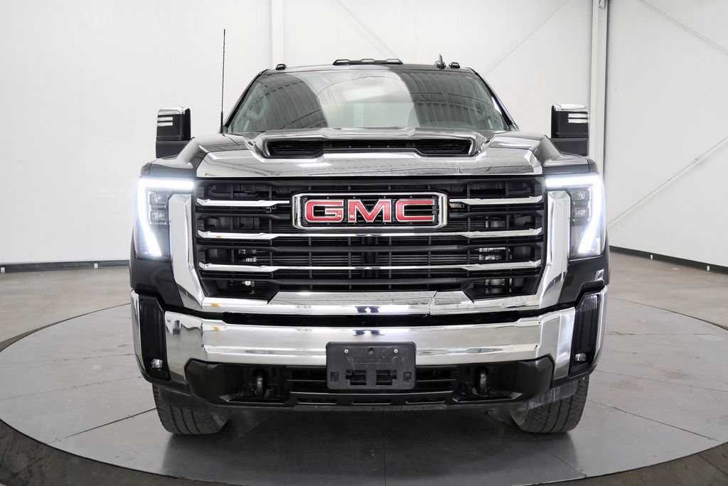 Used 2024 GMC Sierra 2500 SLT AWD/4WD image 2