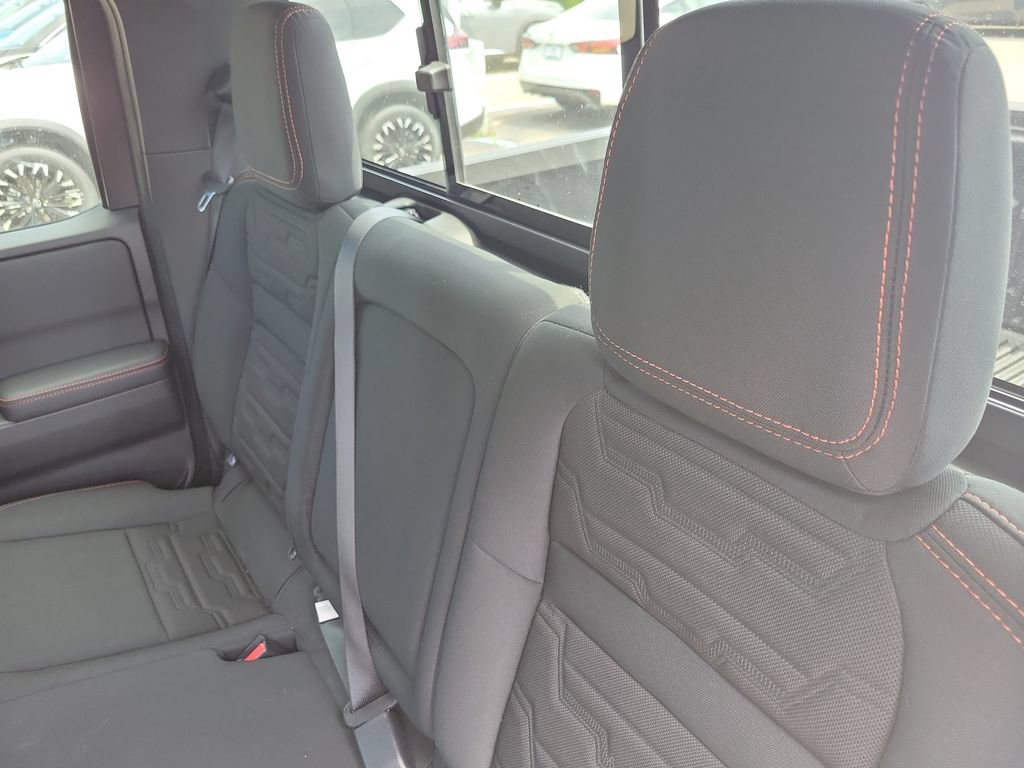 Used 2025 Nissan Frontier Pro-X RWD image 25