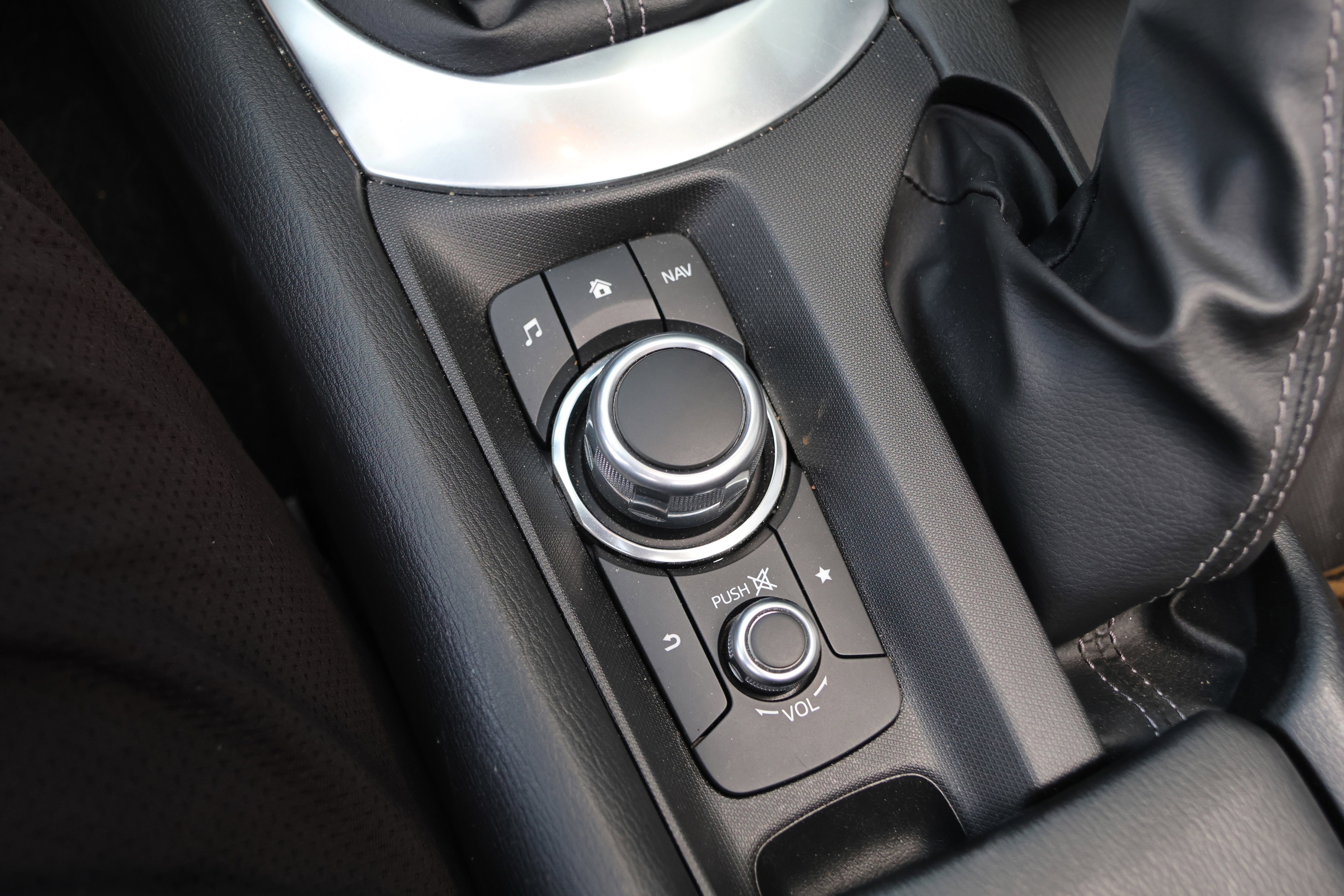 Used 2023 MAZDA MX-5 Miata Sport image 30