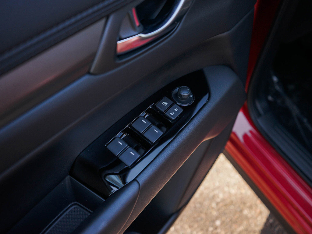 New 2025 MAZDA CX-5 AWD 2.5 S w/ Select Package image 18