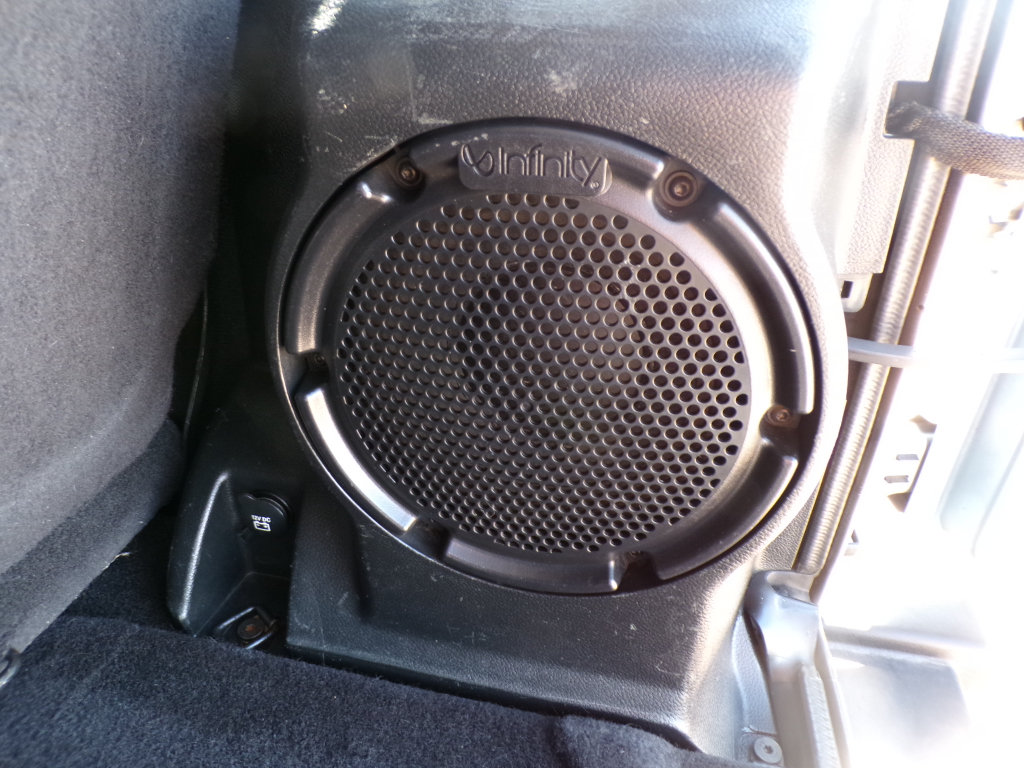 Used 2012 Jeep Wrangler Sahara AWD/4WD image 31