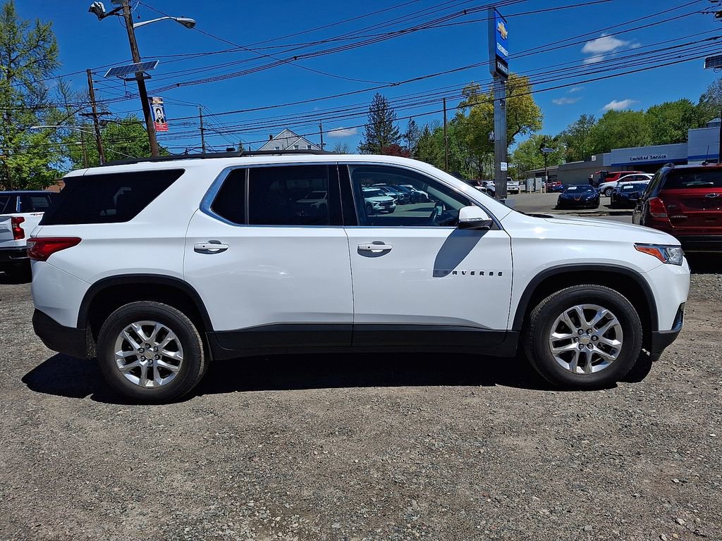 Used 2021 Chevrolet Traverse LT AWD/4WD image 9