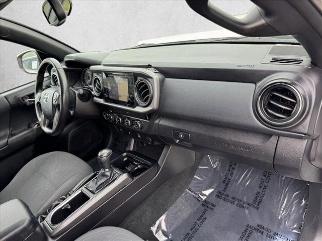 Used 2016 Toyota Tacoma TRD Off-Road w/ Towing Package image 20