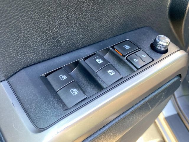 Used 2017 Toyota Tacoma Limited image 10