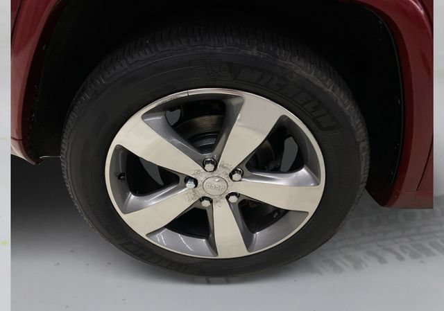 Used 2014 Jeep Grand Cherokee Overland AWD/4WD image 18