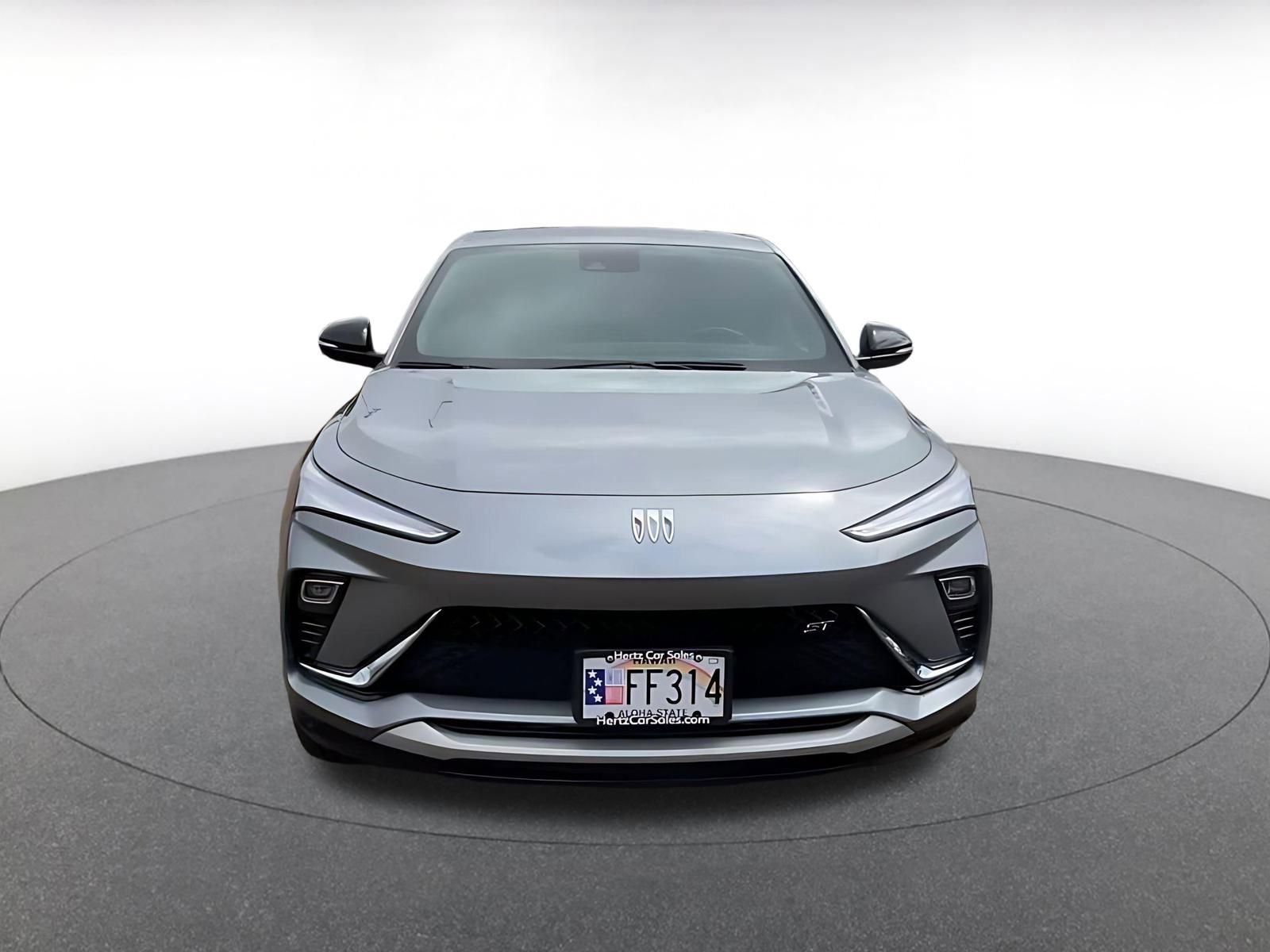 Used 2025 Buick Envista Sport Touring image 4