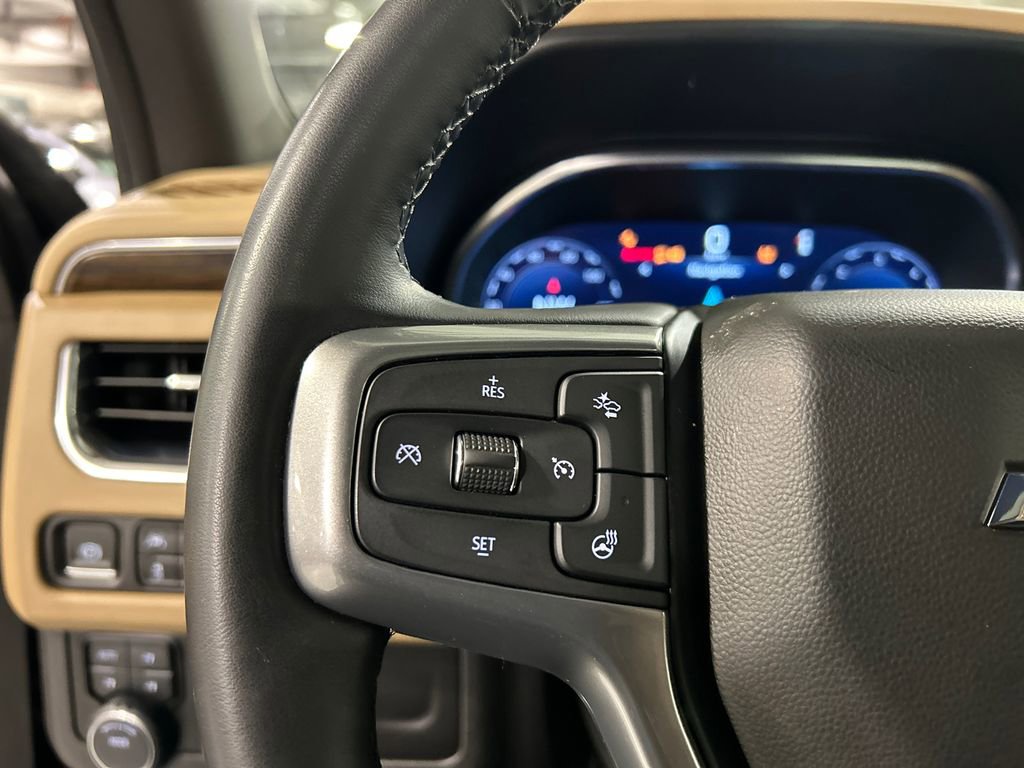 Used 2023 Chevrolet Tahoe Premier AWD/4WD image 13