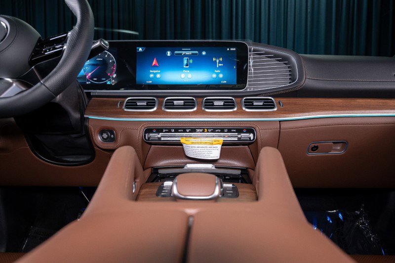 New 2026 Mercedes-Benz GLS 580 4MATIC image 22