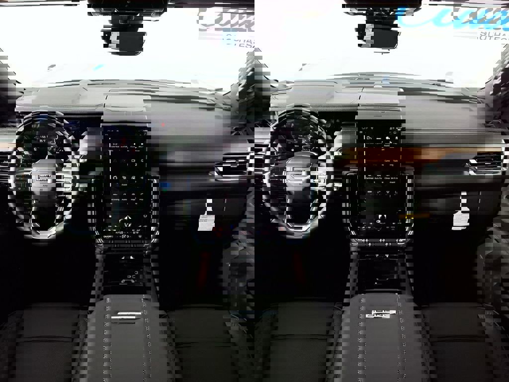 New 2026 GMC Yukon Denali w/ Denali Reserve Package image 9