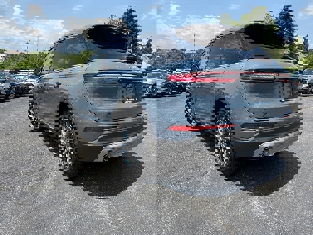 New 2025 Lincoln Corsair AWD w/ Equipment Group 101A image 6