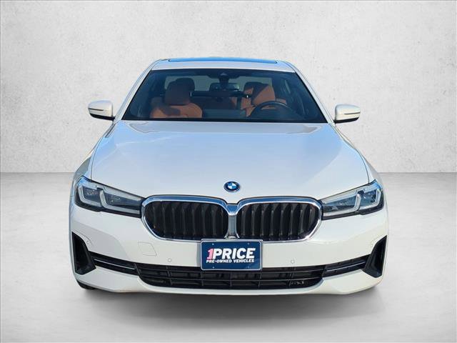 Used 2023 BMW 530e w/ Premium Package image 2