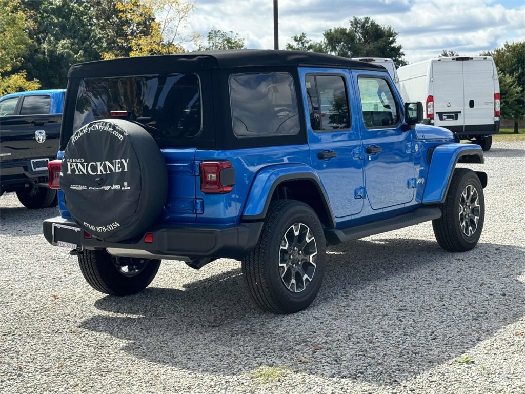 Used 2024 Jeep Wrangler Sahara image 12