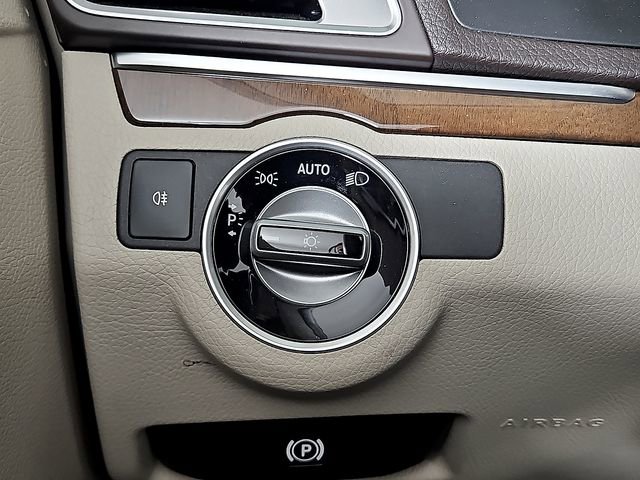Used 2016 Mercedes-Benz E 400 E 400 image 24