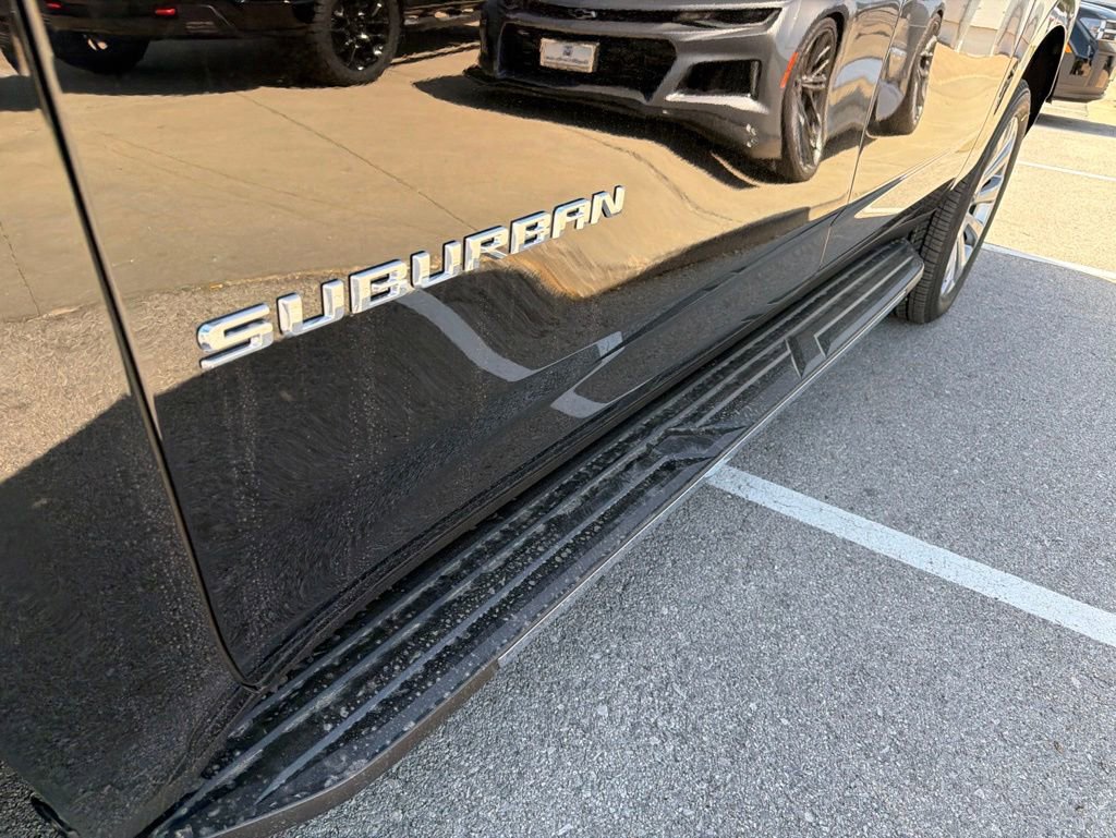 New 2026 Chevrolet Suburban Premier w/ Sun And Tow Package AWD/4WD image 9