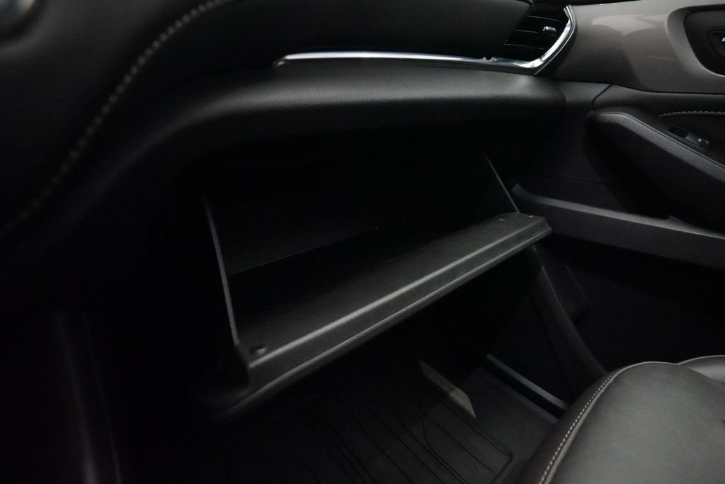 Used 2023 Chevrolet Traverse LT AWD/4WD image 30