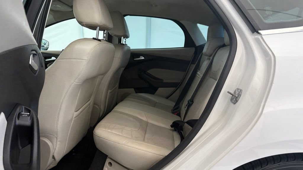 Used 2014 Ford Focus Electric Hatchback FWD image 16