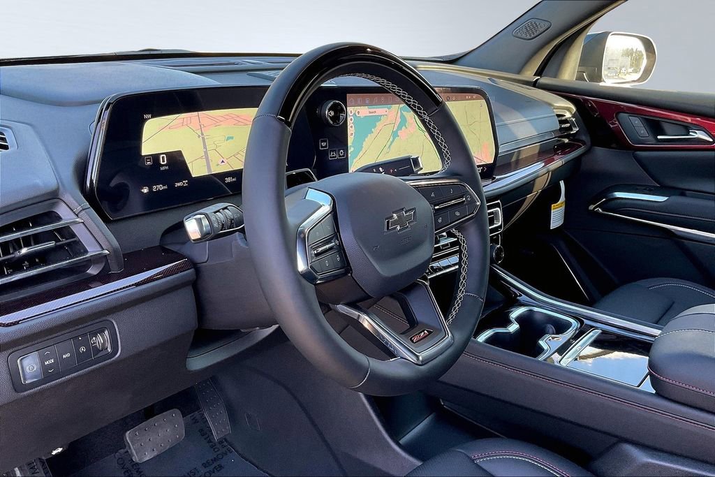 New 2025 Chevrolet Traverse Z71 w/ Enhanced Driving Package image 7