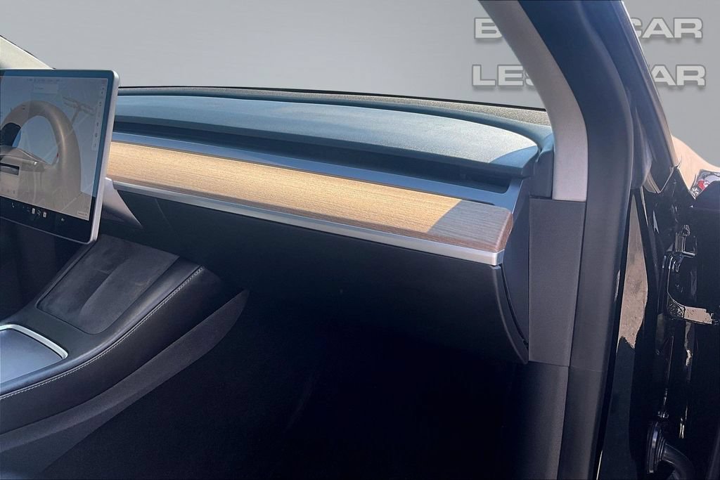 Used 2021 Tesla Model Y Long Range AWD/4WD image 17