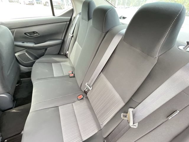 Used 2024 Nissan Sentra SV FWD image 17
