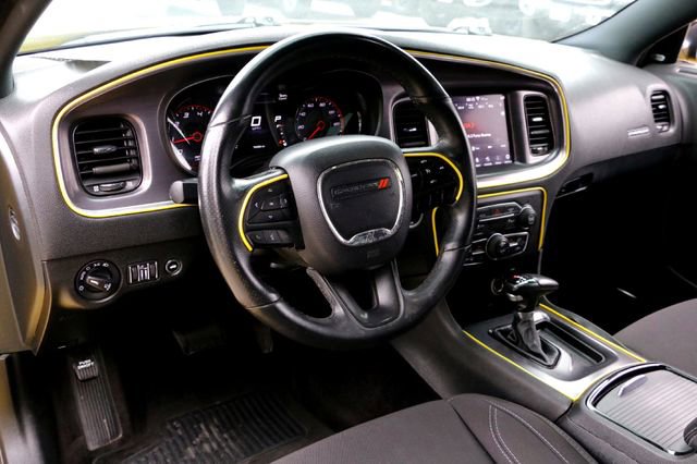 Used 2018 Dodge Charger SXT Plus w/ Blacktop Package RWD image 9