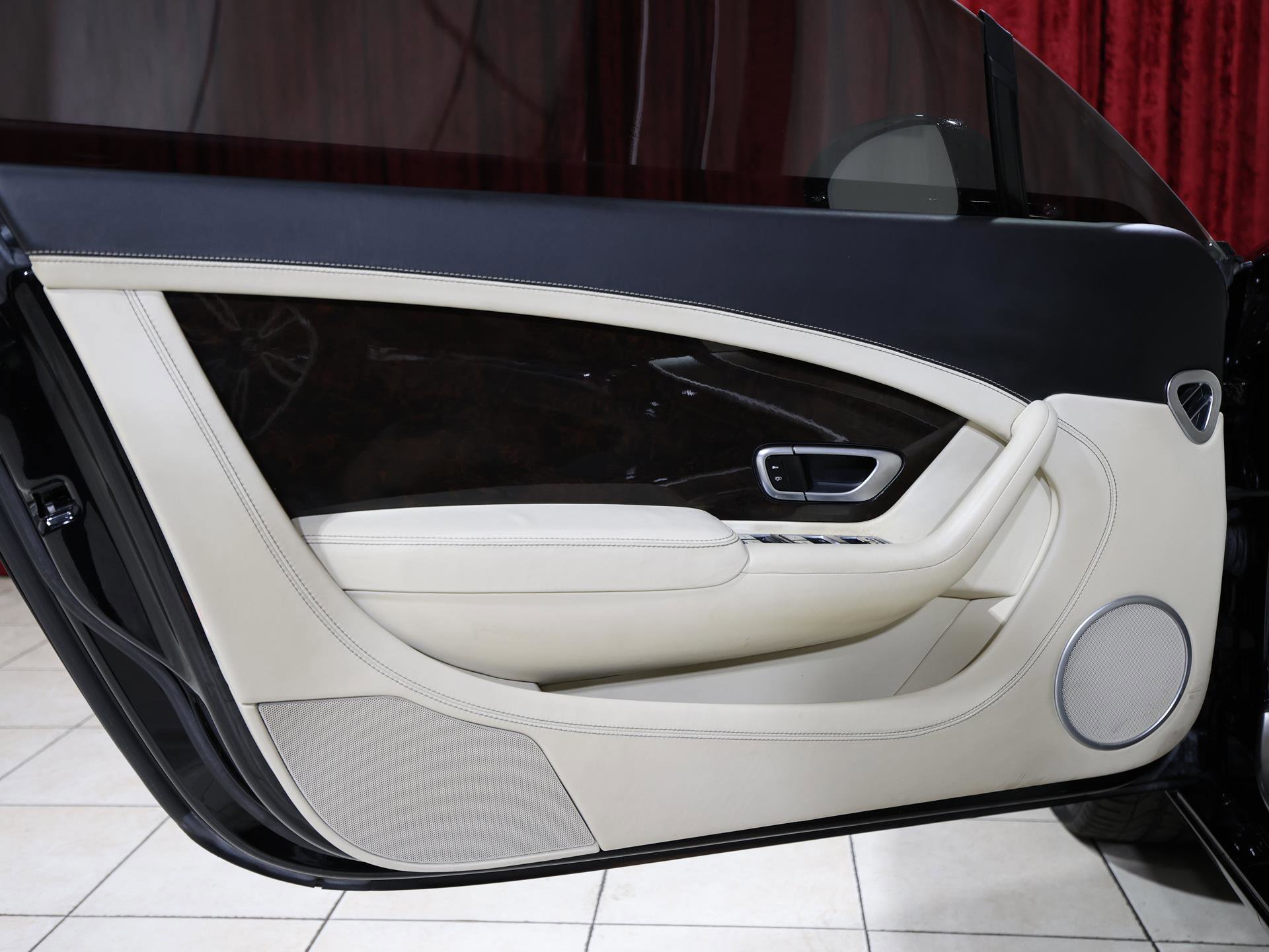 Used 2013 Bentley Continental GT image 11