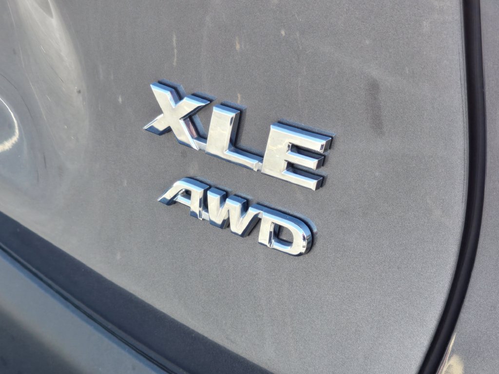 Used 2024 Toyota RAV4 XLE w/ Convenience Package AWD/4WD image 12