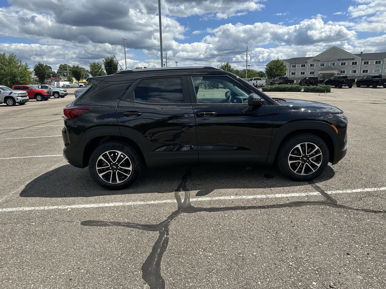 New 2026 Chevrolet TrailBlazer LT w/ Convenience Package image 9
