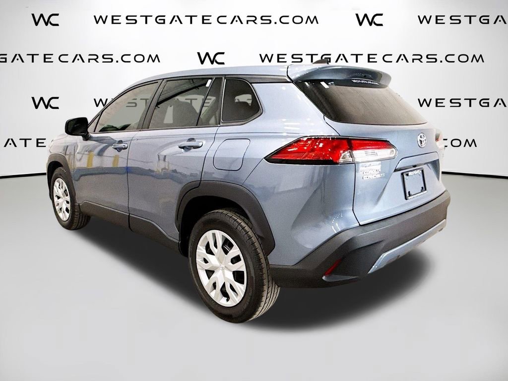 Used 2022 Toyota Corolla Cross L image 5