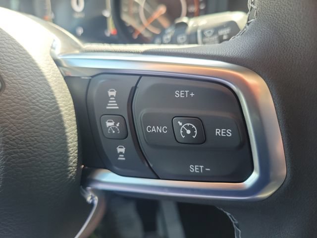 New 2026 Jeep Wrangler Unlimited Sahara w/ Safety Group AWD/4WD image 18