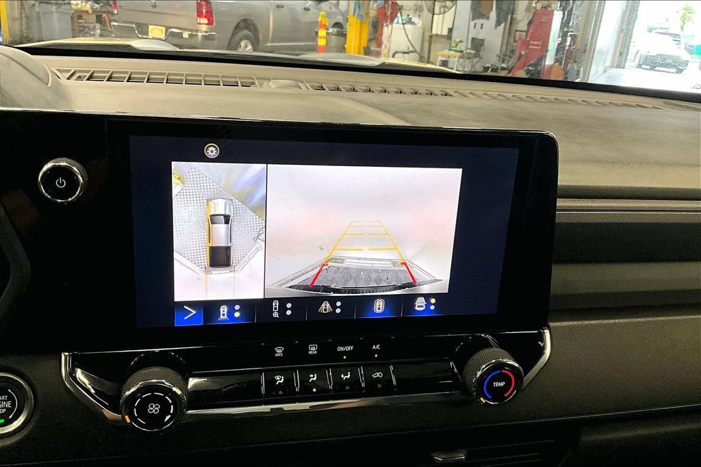 Used 2023 Chevrolet Colorado Trail Boss w/ Technology Package AWD/4WD image 20