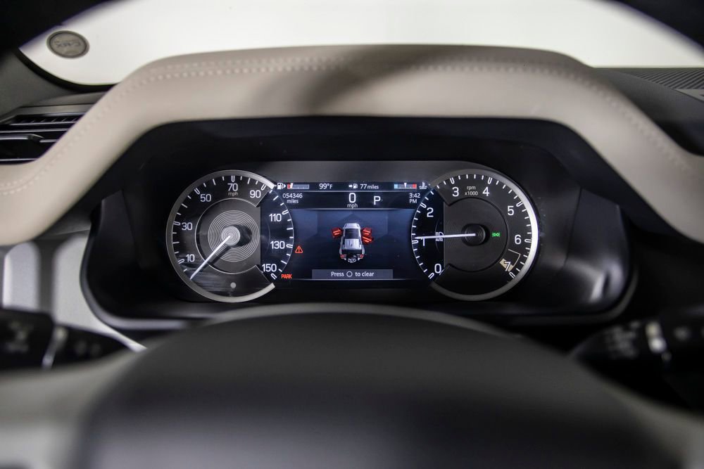 Used 2022 Land Rover Defender 110 SE image 27
