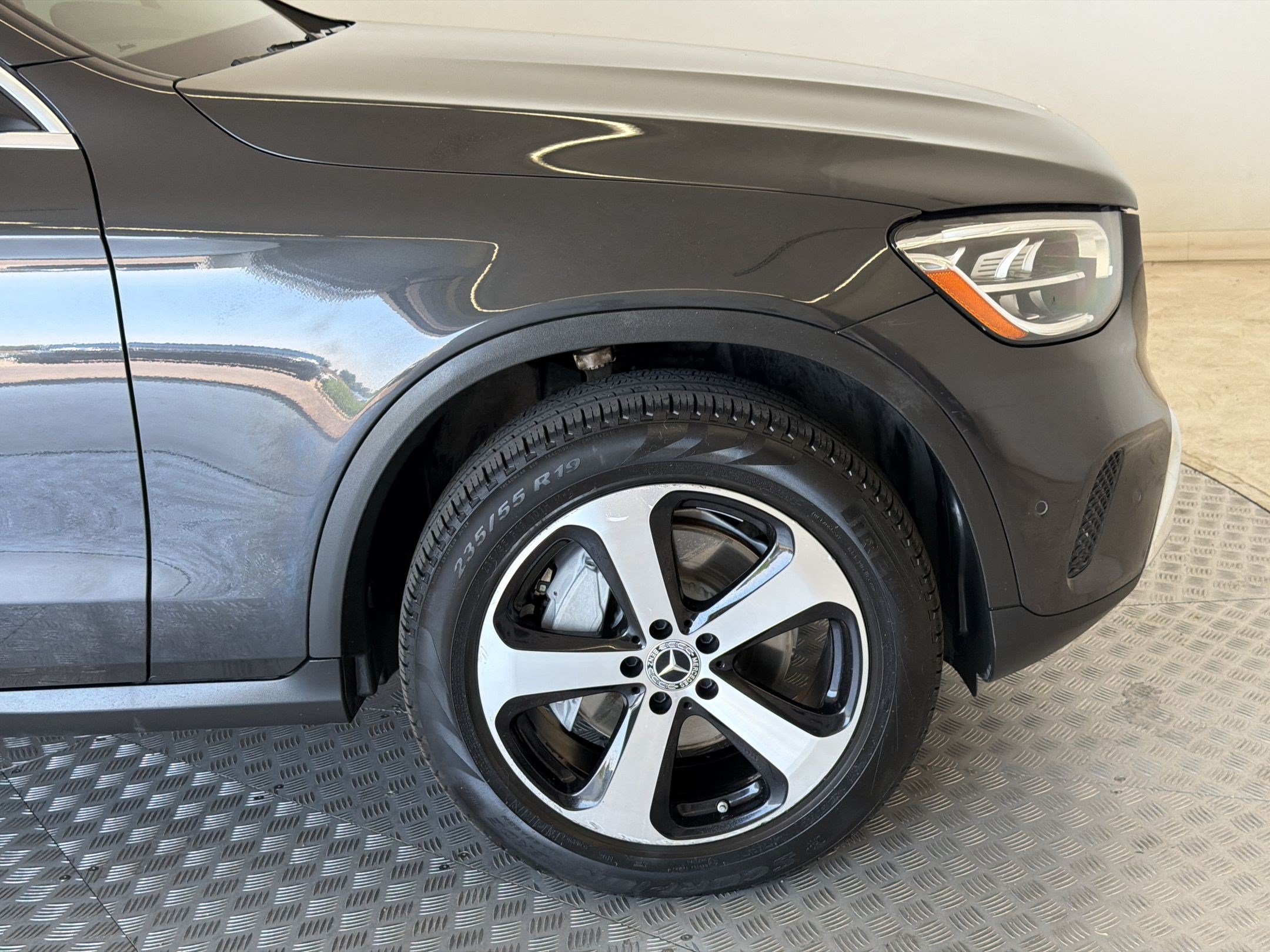 Used 2021 Mercedes-Benz GLC 300 4MATIC image 13