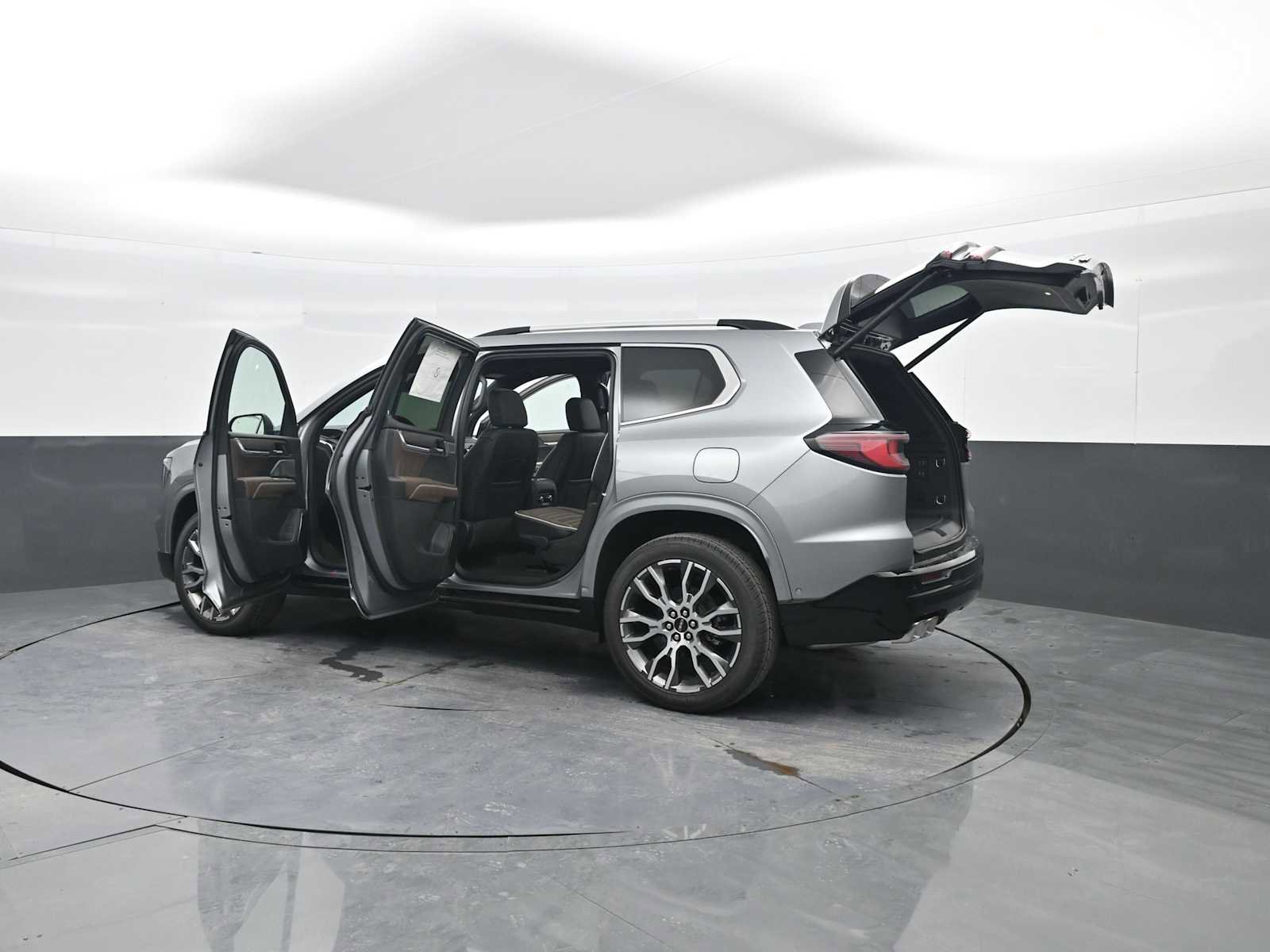 New 2026 GMC Acadia Denali Ultimate w/ LPO, Floor Liner Package image 51