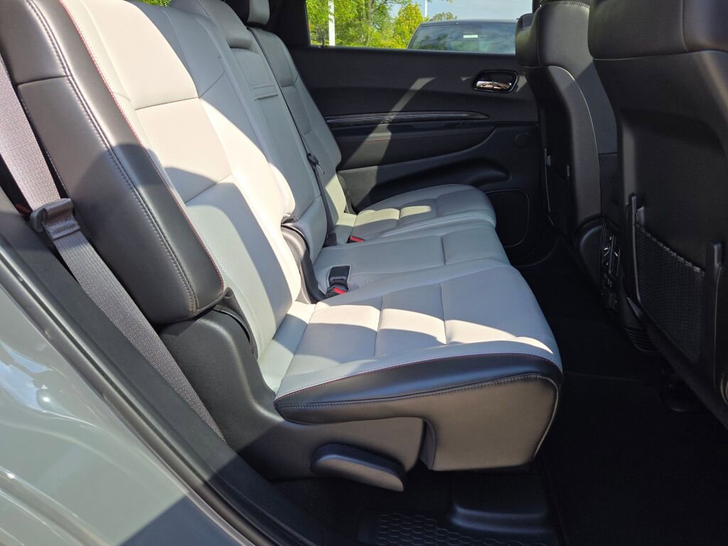 Certified 2024 Dodge Durango R/T AWD/4WD image 9