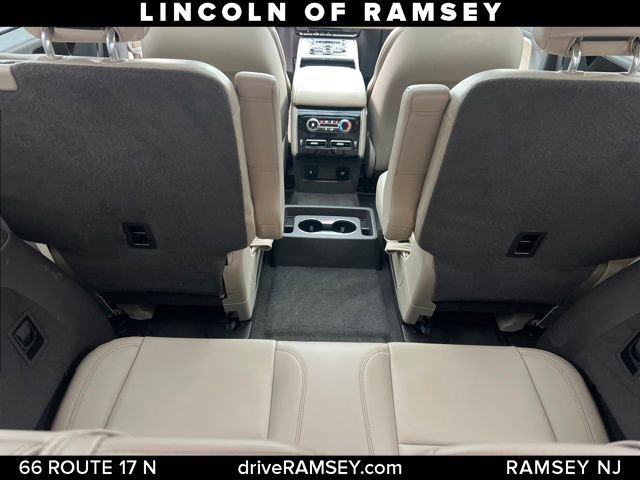 Used 2023 Lincoln Aviator Standard w/ Premium Package image 19
