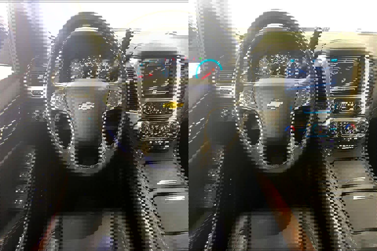 Used 2020 Chevrolet Suburban Premier image 6