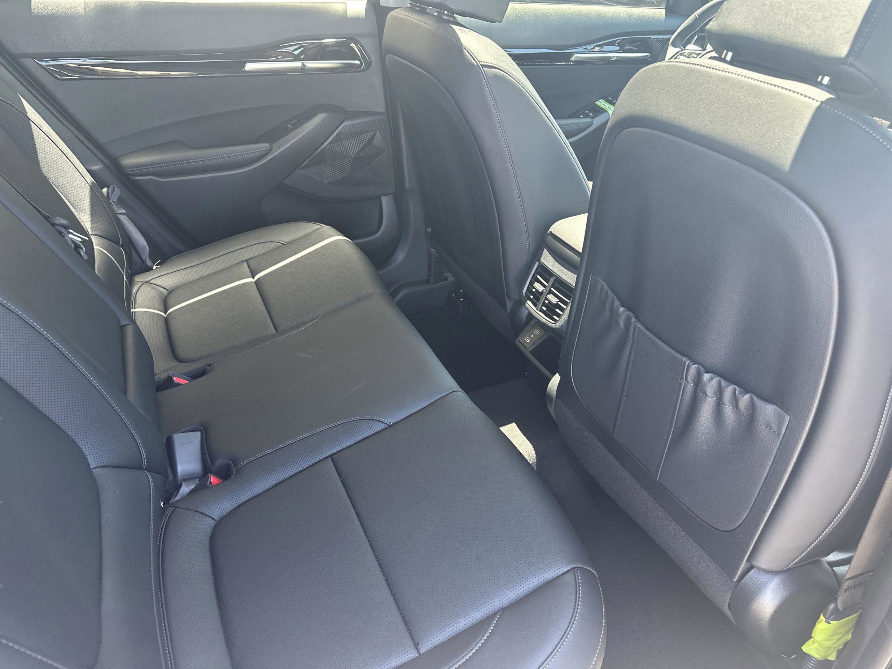 Used 2025 Kia Seltos EX w/ EX Sunroof Package image 35