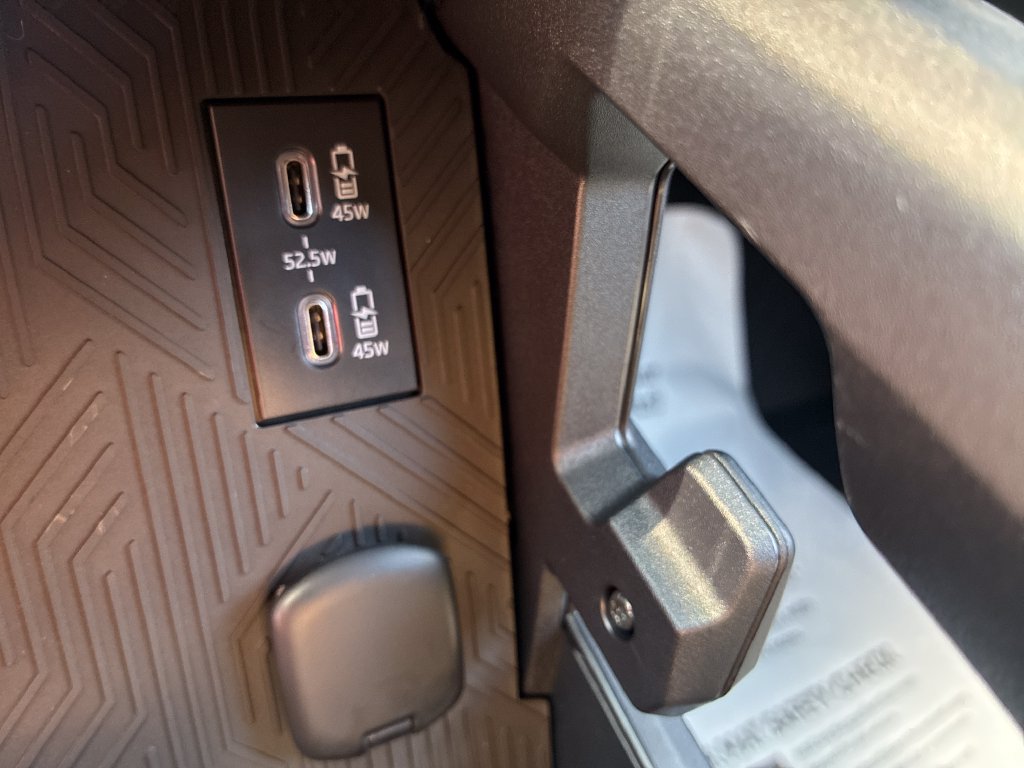 New 2026 Toyota 4Runner SR5 AWD/4WD image 40