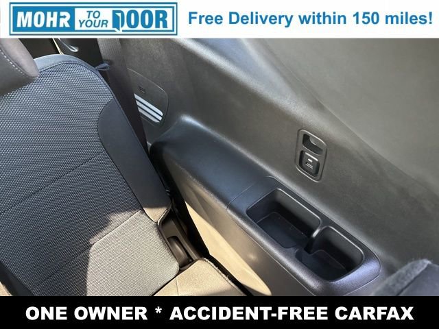 Used 2023 Chevrolet Traverse LT image 36