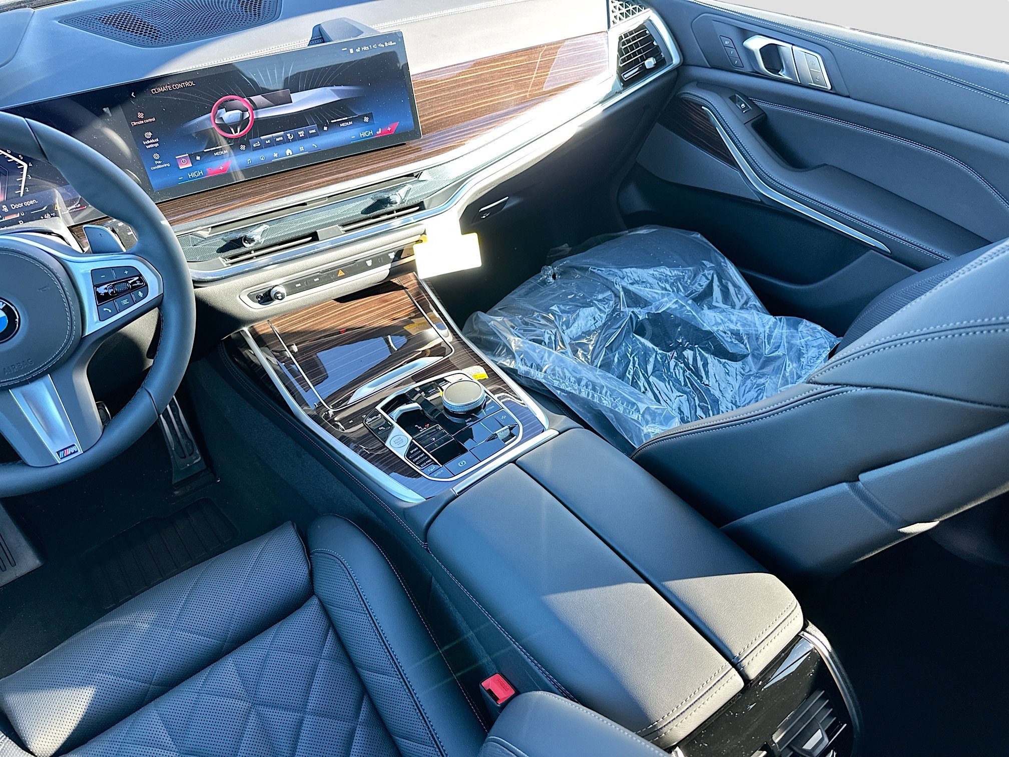 New 2026 BMW X7 xDrive40i w/ M Sport Package image 18