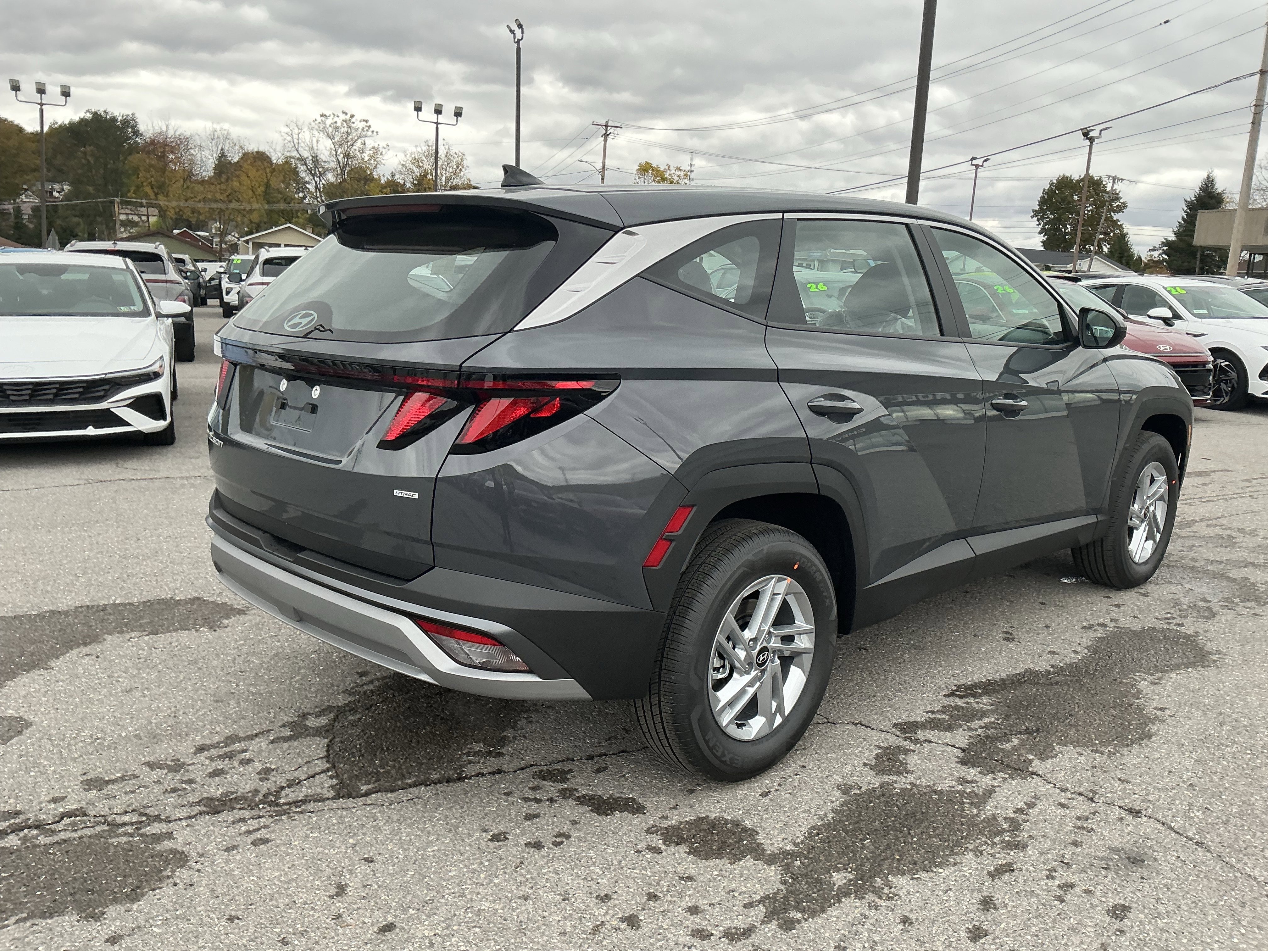 New 2026 Hyundai Tucson SE image 3