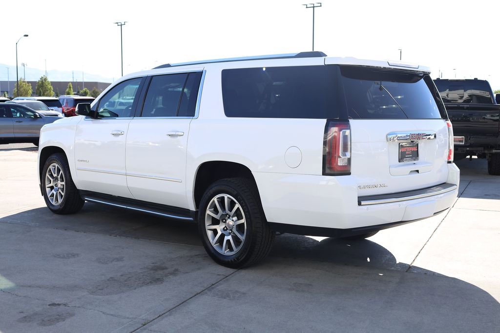 Used 2020 GMC Yukon XL Denali AWD/4WD image 4