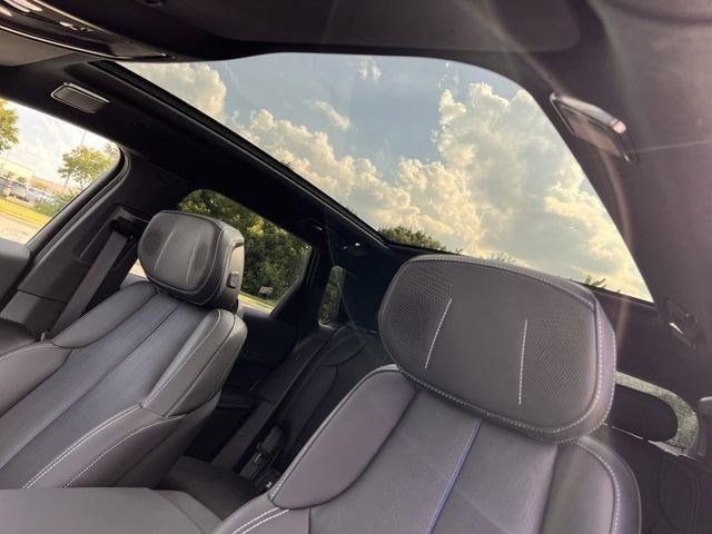 New 2026 Cadillac Lyriq V AWD/4WD image 17