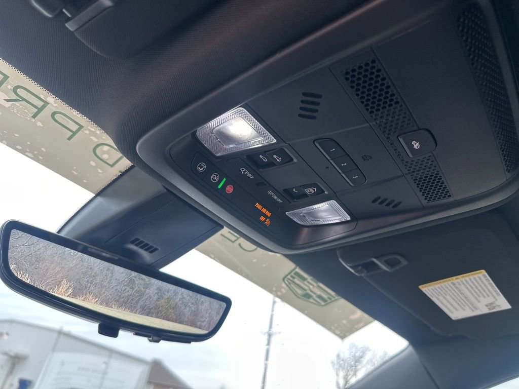 Certified 2025 Cadillac XT6 Sport w/ Technology Package image 28