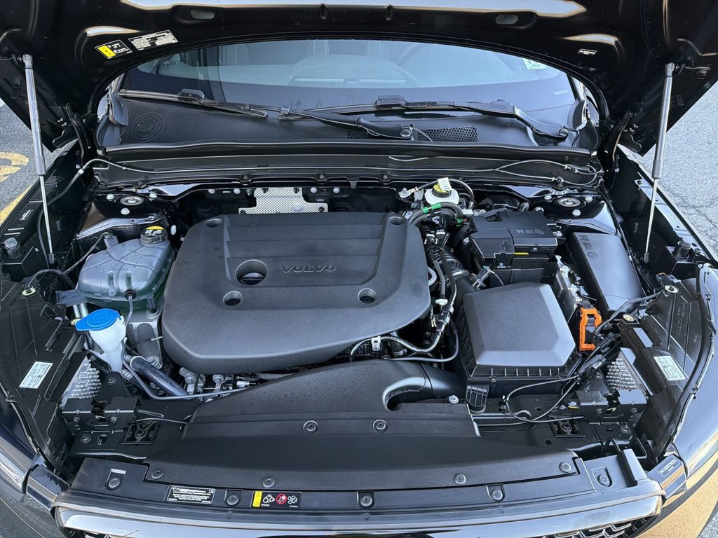 New 2026 Volvo XC40 B5 Ultra w/ Climate Package AWD/4WD image 14